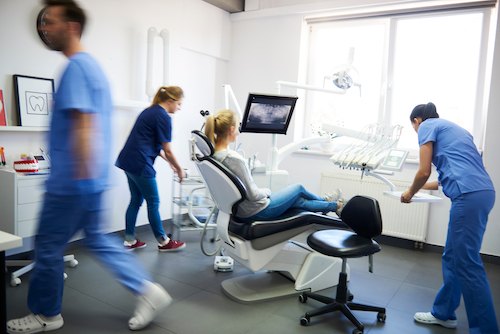 Suisse-Romande : magnifique cabinet-dentaire, à remettre pour Médecin ou Investisseur.