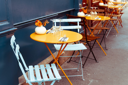 VALAIS : RESTAURANT / BAR AVEC ÉPICERIE À REMETTRE