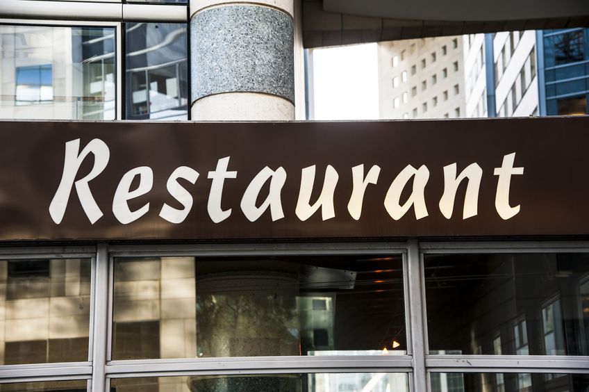 BIENNE SEELAND:  RESTAURANT AVEC SUPERBE TERRASSE AU BORD DE L'EAU