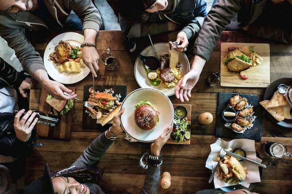 CHABLAIS : SPLENDIDE RESTAURANT AU CENTRE VILLE À REMETTRE